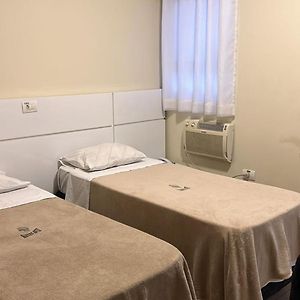 Habitación con 2 Camas Individuales
